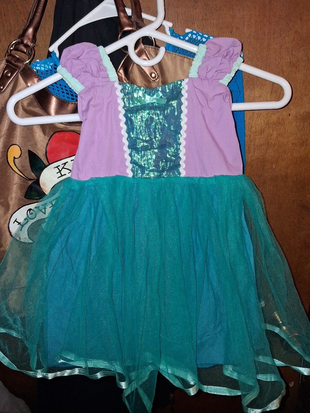 Play Dress Or Costume